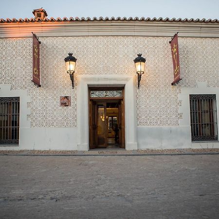 Posada Isabel De Castilla Madrigal de las Altas Torres Luaran gambar